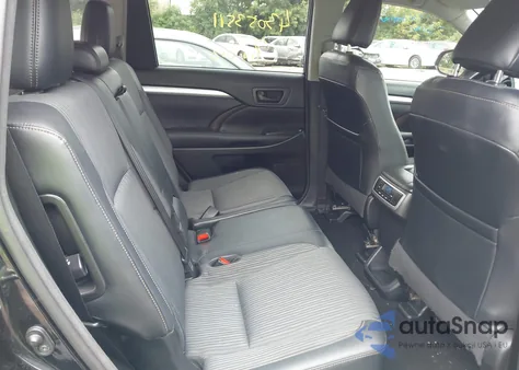 2018 Toyota Highlander Le Plus из США, поврежденный, VIN 5TDBZRFH2JS843079